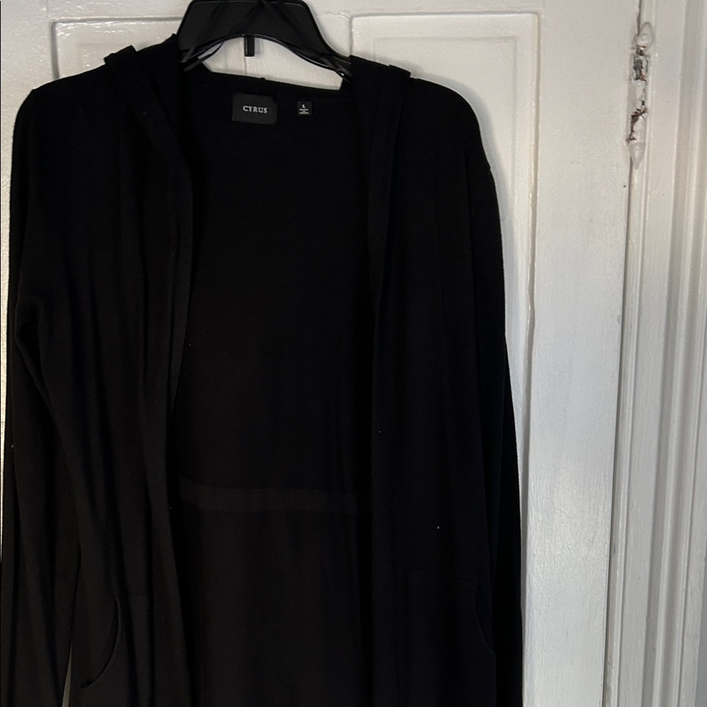 Cyrus Women’s Black Cardigan Sweater